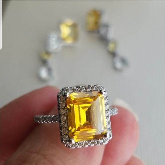 Swarovski Elements 925 Sterling Silver Citrine Yellow Solitaire Ring NEW - Picture 10 of 15